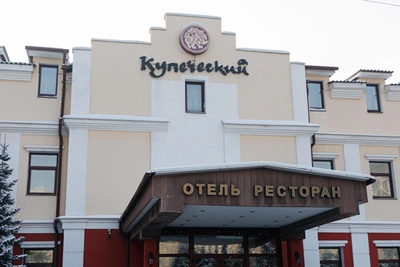 Four-Star Business Hotel in Merchant Style for Sale in Central Krasnoyarsk