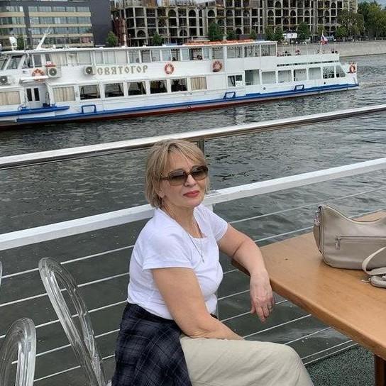 <p>Ольга Логинова</p>