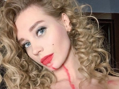 «Уууфь»: Кристина Асмус рассказала о своей новой роли девушки из секс-видеочата