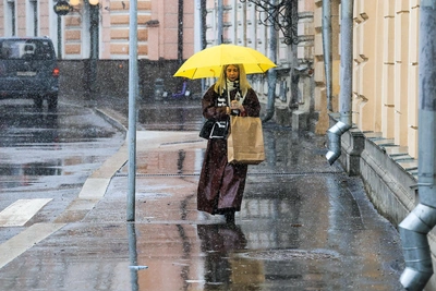 Колесов: в Петербурге снег и ветер, летние шины не подойдут