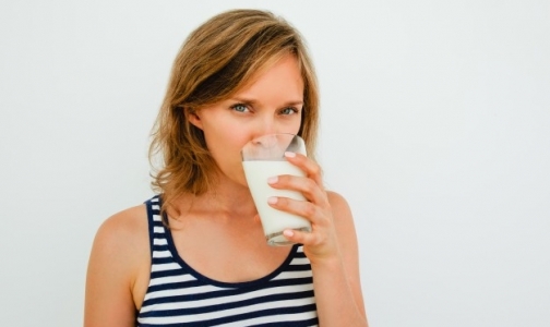 Фото №1 - Ученые выяснили, чем грозит увлечение заменителями молока