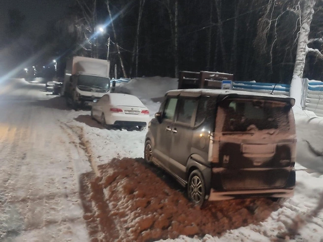 Водители маршрута с трудом могут передвигаться на транспорте | Источник: читатель НГС