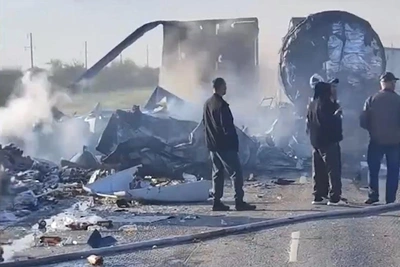 Опубликовано видео страшной аварии на трассе под Волгоградом