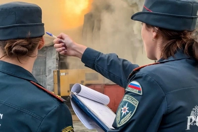 Пожар на складе в Южно-Сахалинске: причиной стала неисправность сети