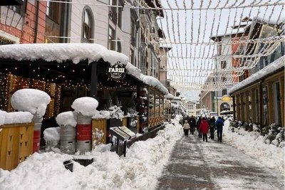 Власти Сочи назвали причины транспортного коллапса в Красной Поляне