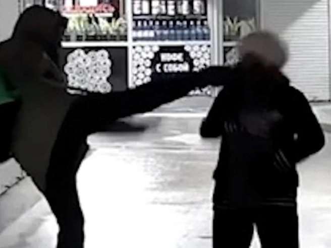 Молодой человек скрылся с места | Источник: АСТ-54 / Телеграм