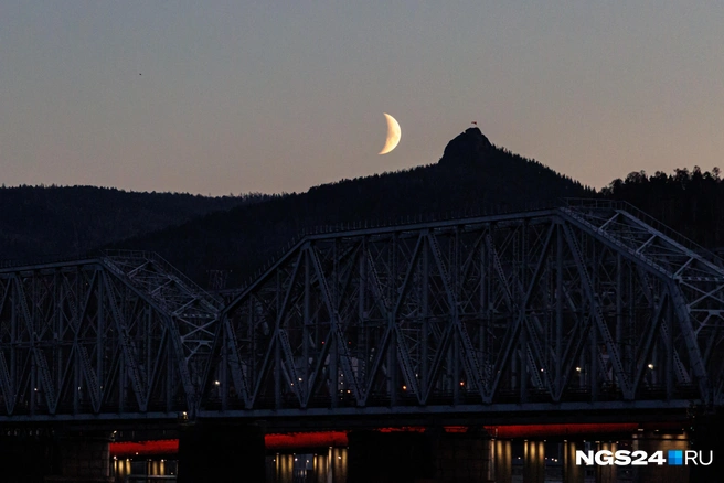 Для представителей 5 знаков зодиака новолуние станет мостом к лучшей версии себя | Источник: Мария Ленц / NGS24.RU