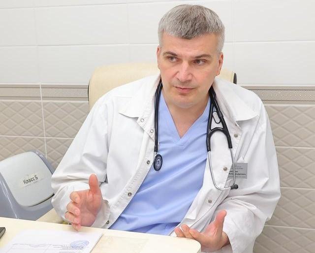 «Эрекция — это чисто сосудистый механизм»: хирург объяснил, почему не стоит лечить импотенцию «Виагрой» 