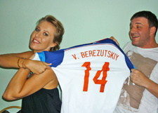 Футболисты российской сборной и звезды поддержали Сергея Белоголовцева