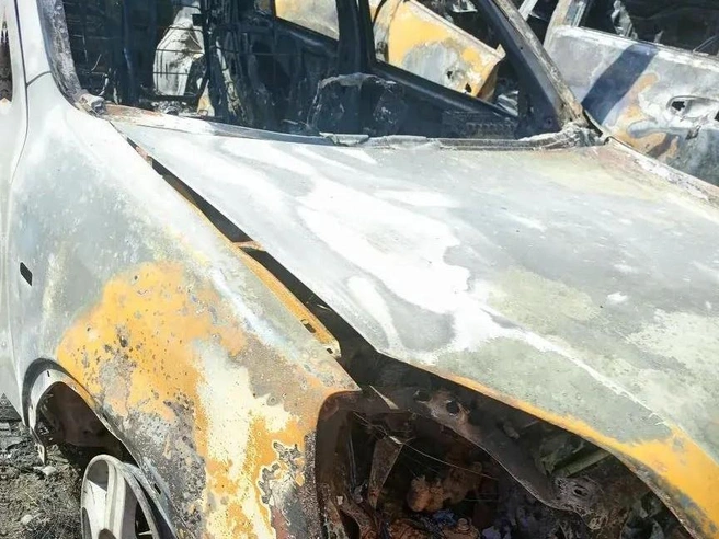 Женщина не узнает свой автомобиль | Источник: предоставлено Натальей Орловой