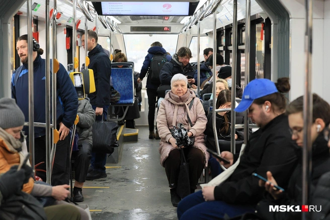 На лицах пассажиров можно было заметить невообразимое воодушевление от запуска второго трамвайного диаметра | Источник: Артём Устюжанин / MSK1.RU