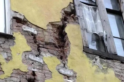 Стену дома на Некрасова укрепили, но ремонт отложен до 2027 года