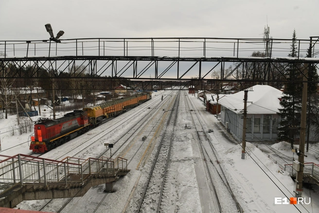 В Екатеринбурге дети залезли на поезд, который увез их в соседний город | Источник: Артем Устюжанин / E1.RU