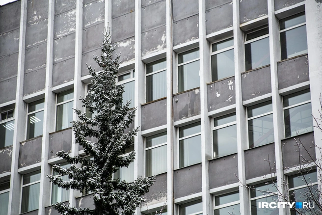 Местами в городе даже стало по-новогоднему уютно | Источник: Ксения Филимонова / «ИрСити»