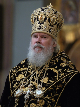 Патриарх Московский и Всея Руси Алексий II в облачении, на его голове митра | Источник: ZUMA Press, Inc., via Legion Media