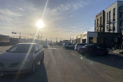 Мальчик на электросамокате попал под колеса «Ниссана» в Пригородном