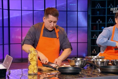 Chef's First Carbonara Stuns Judges on Cooking Show