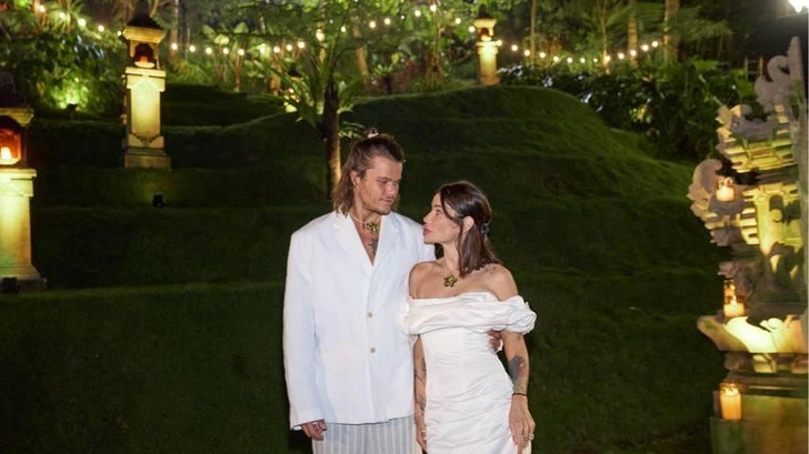 Айза готовится в третий раз выйти замуж