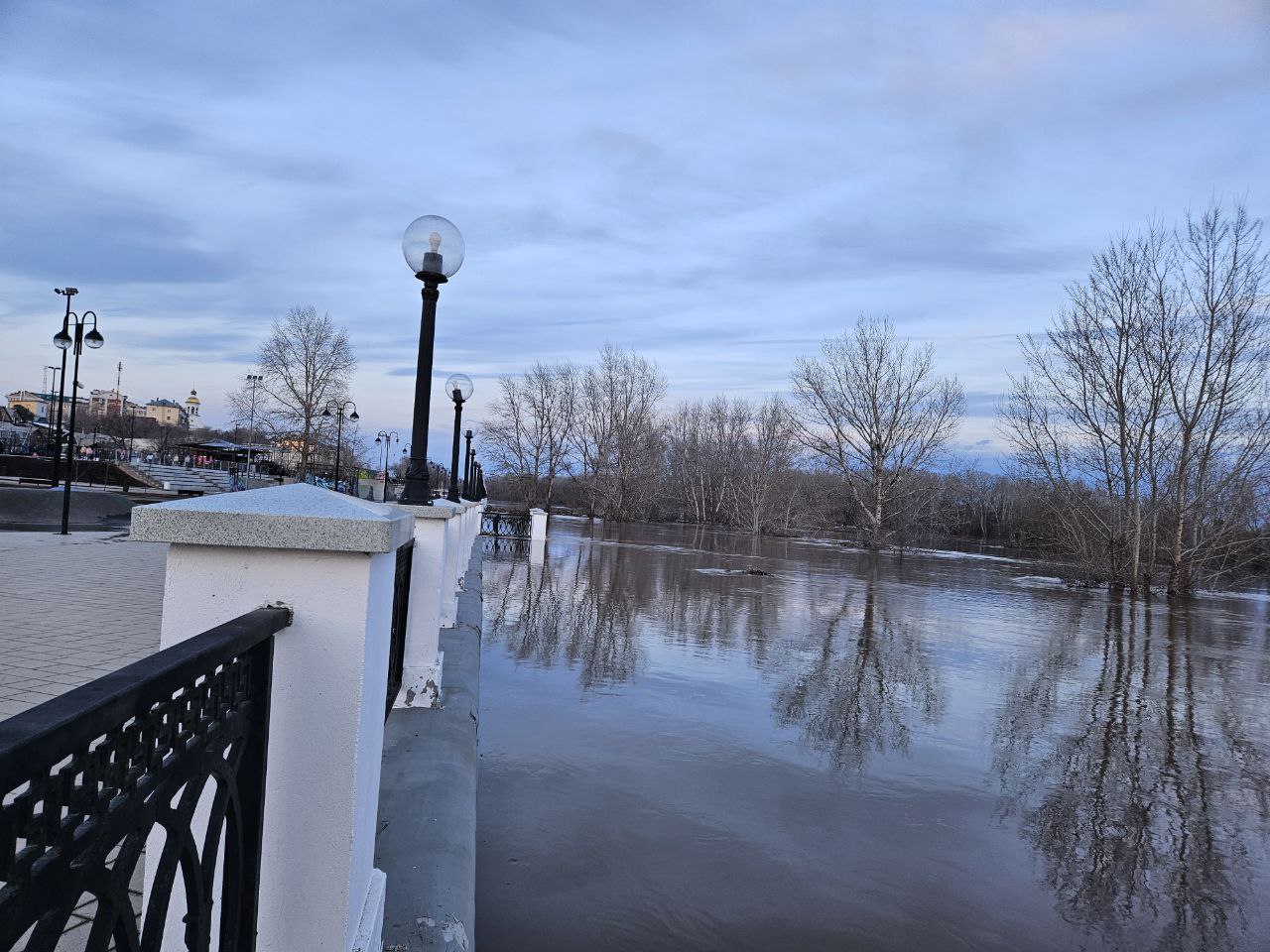 Снизили объем сброса воды: приток в Ириклинское водохранилище уменьшился -  7 апреля 2024 - 56.ру