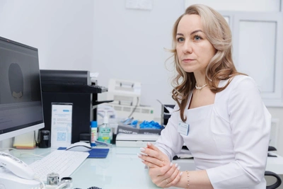 Skin as a Mirror: Tyumen Trichologist on Hair Loss and Care