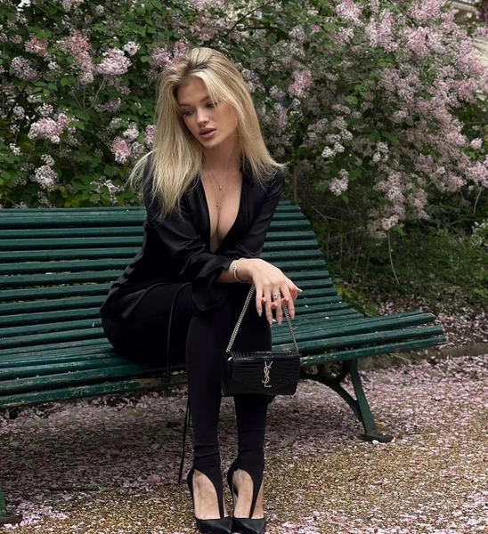 Линникова утверждает, что добивается всего самостоятельно