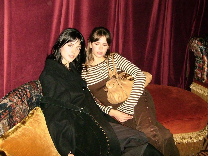 Мир моды больше не будет прежним: почему зумеры выбирают бренды по смыслу, а не по яркости Мир моды больше не будет прежним: почему зумеры выбирают бренды по смыслу, а не по яркости