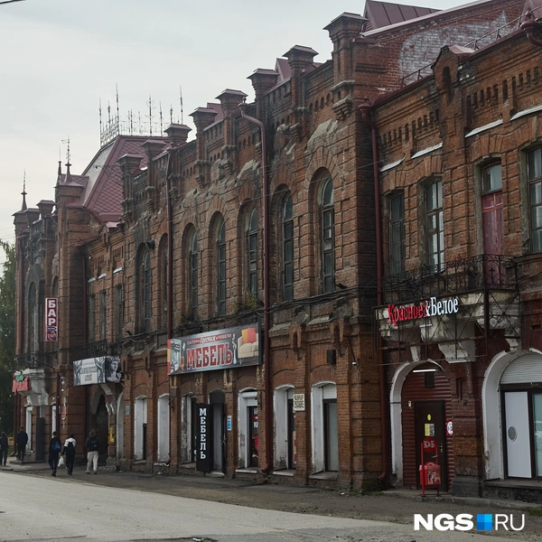 Со стороны Камень-на-Оби напоминает немного запущенный Томск | Источник: Александр Ощепков / NGS.ru