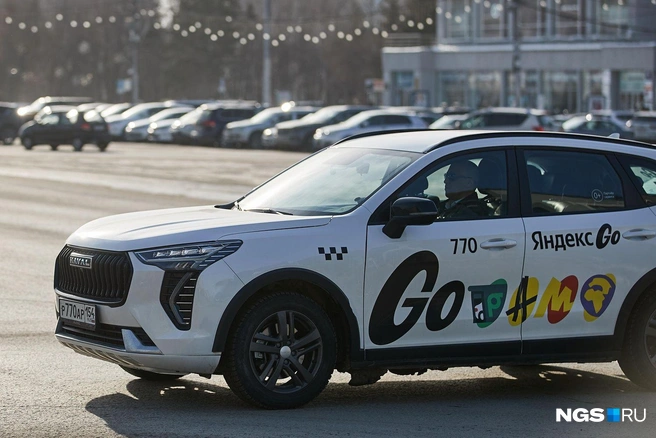 Из китайских производителей у Haval — самая высокая степень локализации. Но его СПИК подписан в 2020 году, поэтому неясно, попадает ли он в пул марок, пригодных для такси. Кроме того, у Haval нет седанов: только кроссоверы и внедорожники | Источник: Александр Ощепков / NGS.RU