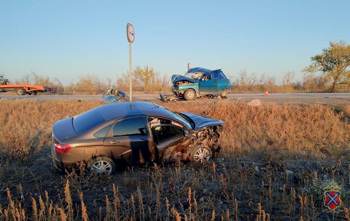 В полиции рассказали подробности страшной аварии под Волгоградом - 16  октября 2023 - V1.ру