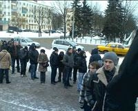 Приехавшая к КРК «Уралец» милиция дежурила у касс | www.e1.ru