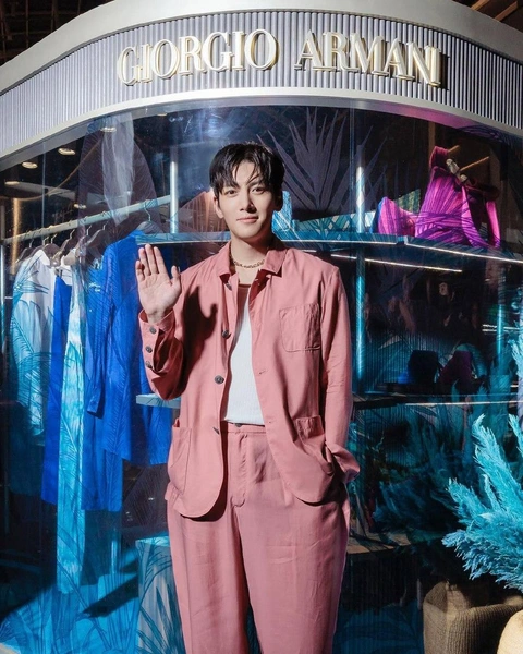 Источник: @jichangwook