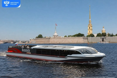 Новое электросудно для Петербурга спущено на воду