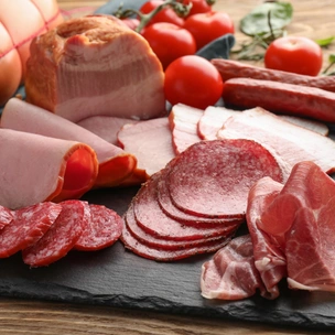 Это опасно: 4 вида мяса, которые лучше не есть