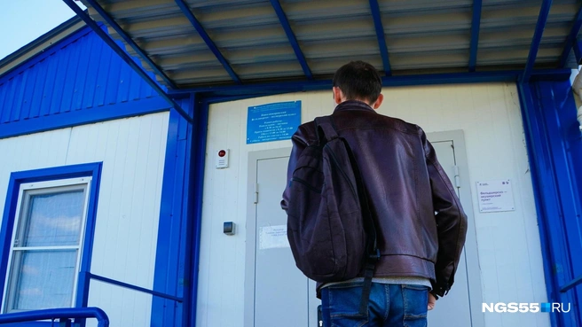 Начальники в медицинской среде объяснили, почему зарплата 20 с небольшим тысяч для фельдшера в сельской местности — это норма | Источник: Елена Латыпова / NGS55.RU