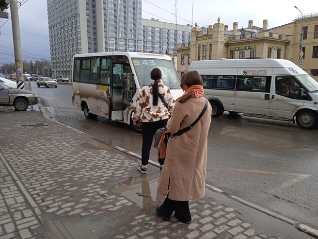 Ульяновцы стали реже пользоваться общественным транспортом | Источник: Дмитрий Сильнов / 173. RU
