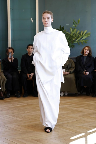 Carven ss25 | Источник: Legion Media
