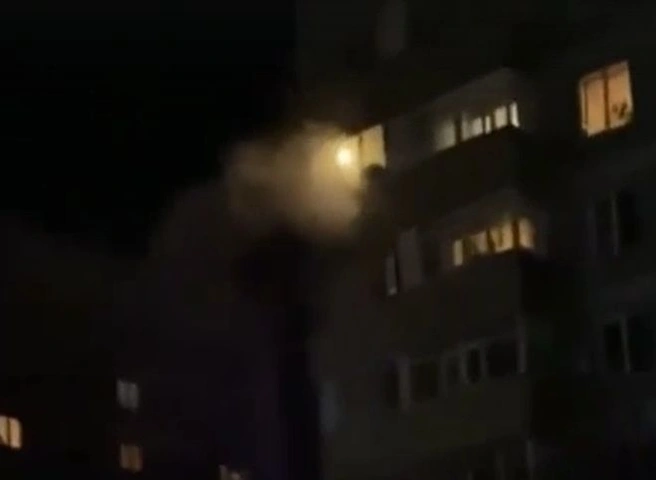 Мужчина, пострадавший на пожаре в Канищеве, получил сильное отравление | ya62.ru