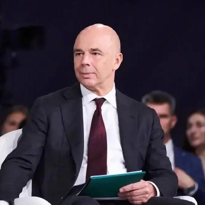 <p>Антон Силуанов</p>