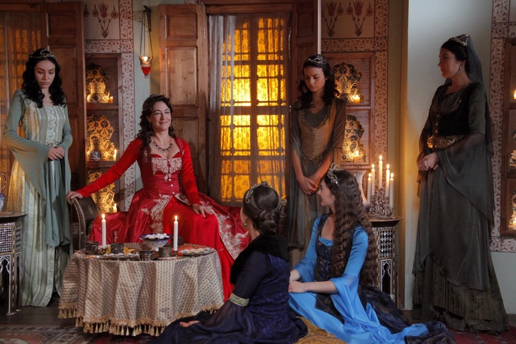 Не только красота: какой навык ценился в наложницах выше идеальной внешности — вы будете очень удивлены | Источник: Кадр из сериала «Великолепный век»