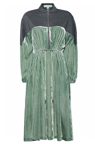 Платье Akhmadullina DreamsЦена: 8 699 руб.
Где купить: dressone.ru