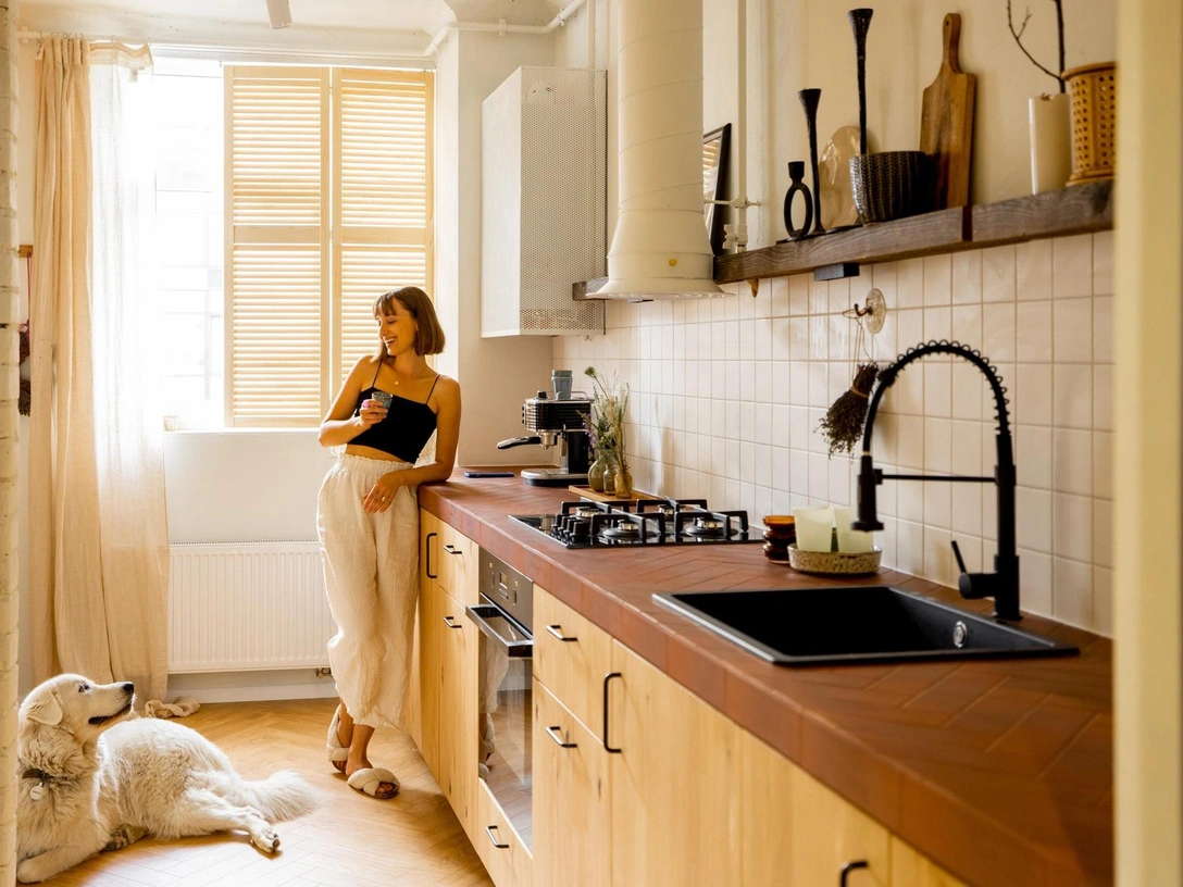 Избавьтесь от этой безвкусицы: посуда, которая дешевит любую кухню | marieclaire.ru