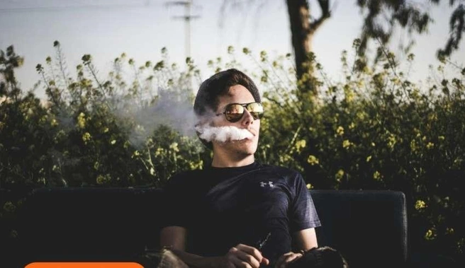 Аэрозоль в вейпах— это не безобидный пар, а коктейль из формальдегида, акролеина и тяжелых металлов, которые образуются при нагревании | Источник: Nk-tv.com