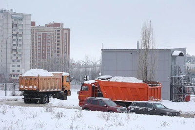 С улиц Петербурга за неделю вывезли 100 тыс. кубов снега