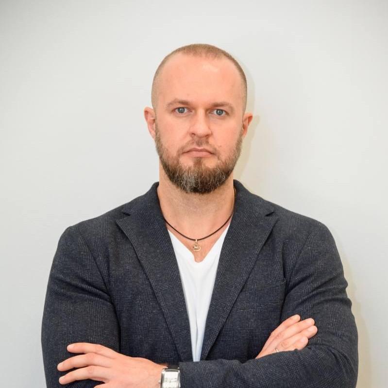 Александр Дёмин
