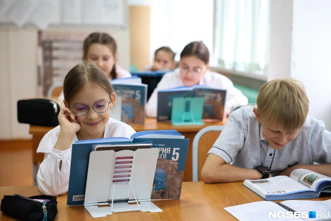 Проблемы образования не решаются годами | Источник: Евгений Софийчук / NGS55.RU