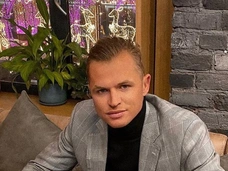 Дмитрий Тарасов оставил беременную жену с ребенком