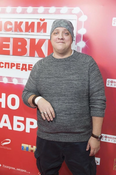Роман Попов | www.starhit.ru