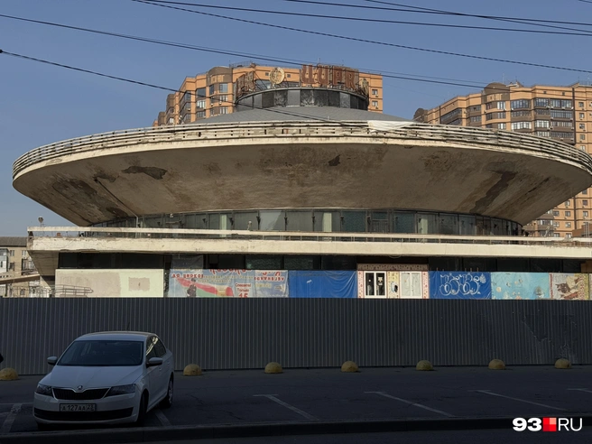 Цирк в центре Краснодара больше напоминает заброшку | Источник: Дарья Паращенко / 93.RU