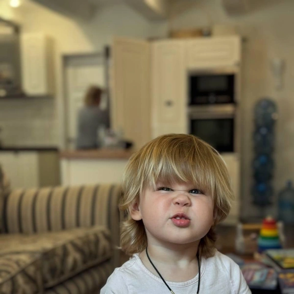 Как выглядит единственная дочь исполнительницы хита «Матушка-земля» Татьяны Куртуковой | Источник: соцсети