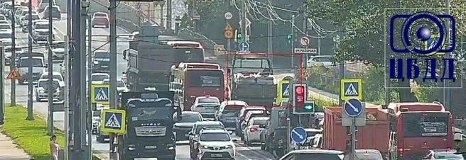 Пермское шоссе Космонавтов погрязло в пробке длиной в 3,2 километра — там произошло ДТП | Источник: Дорожная обстановка Перми и края / Telegram